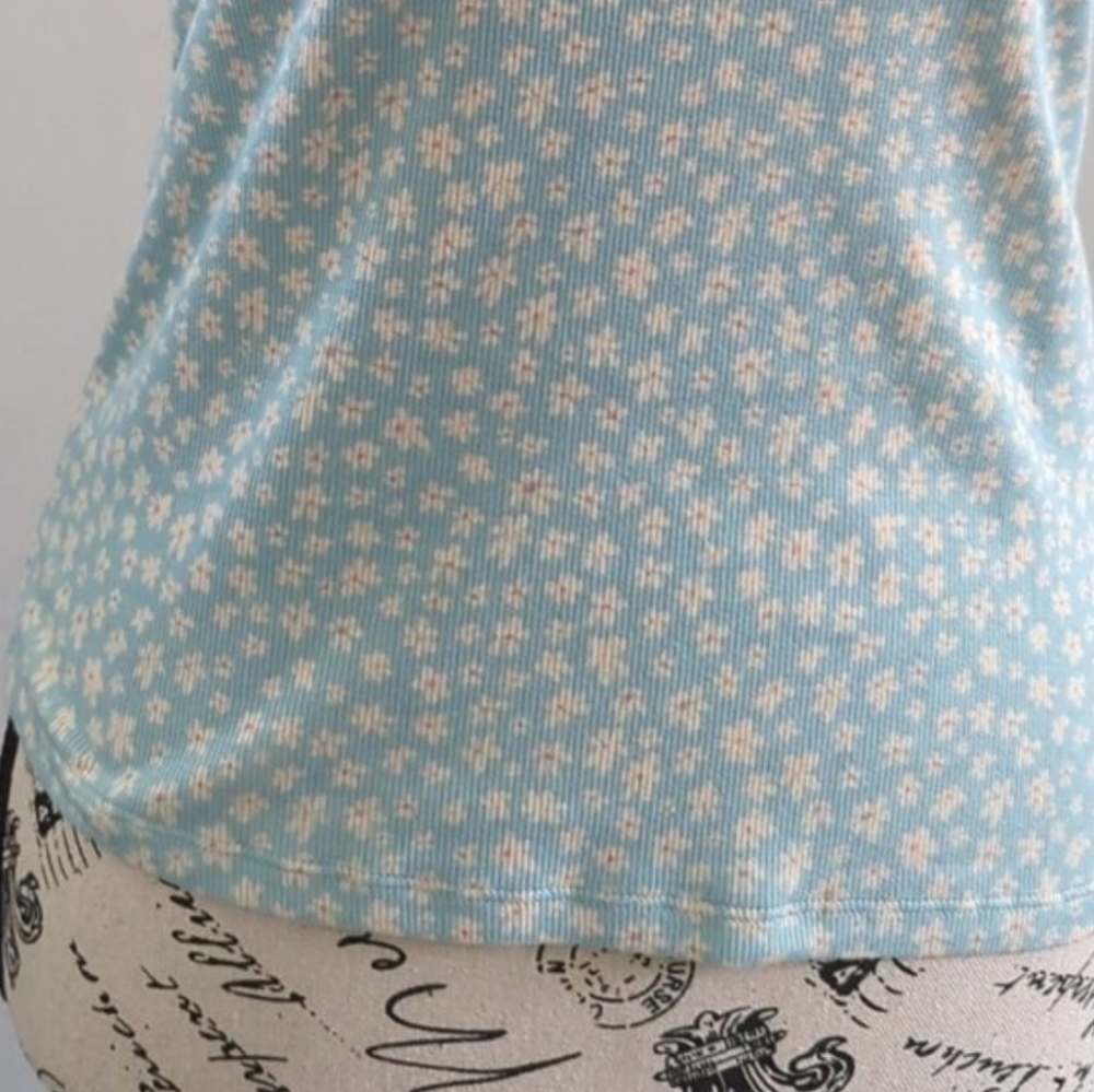 LEVI'S | Women's Light Blue/White Floral Racerback Ribbed Tank Top - Picture 4 of 5